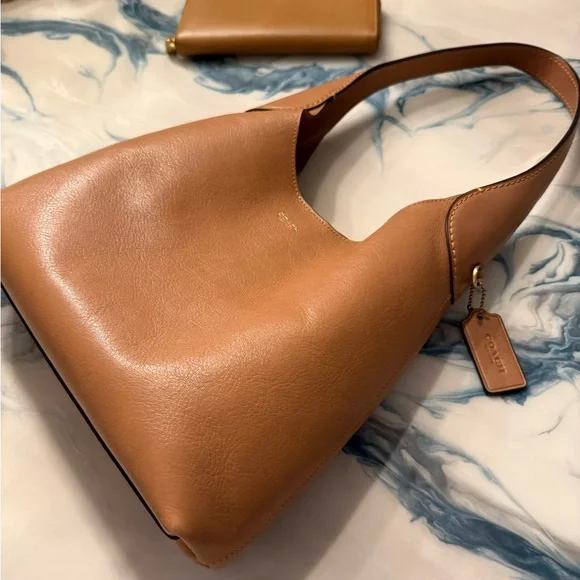 Coach Brooklyn Shoulder Bag 28 in Honey Brown - Picture 8 of 12